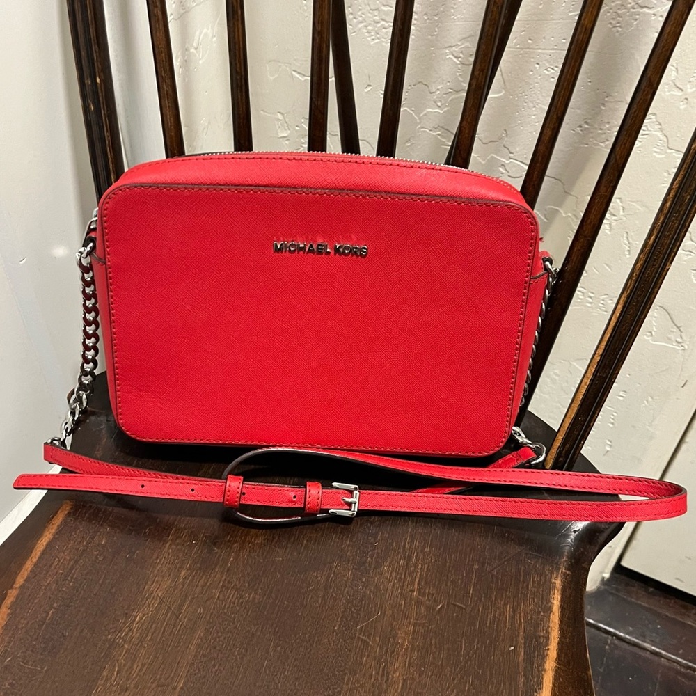 Michael Kors -Beautiful Red  Jet Set Crossbody Shoulder Bag-  EUC